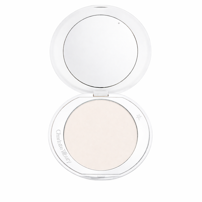 Charlotte Tilbury Airbrush Brightening Flawless Finish -Fair - Medium