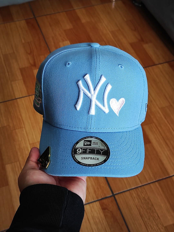 New Era New York Yankees hesrt sky/pink 9fifty snapback
