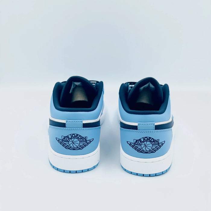 Air Jordan 1 UNC