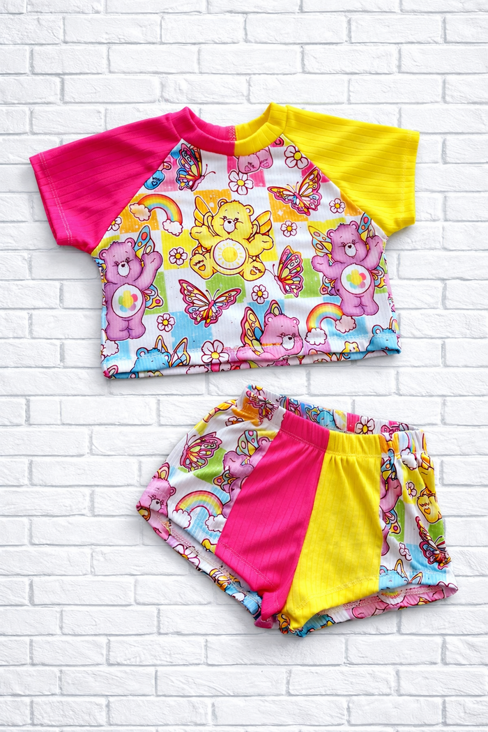 18m RTS Modest crop raglan & breezy shorts