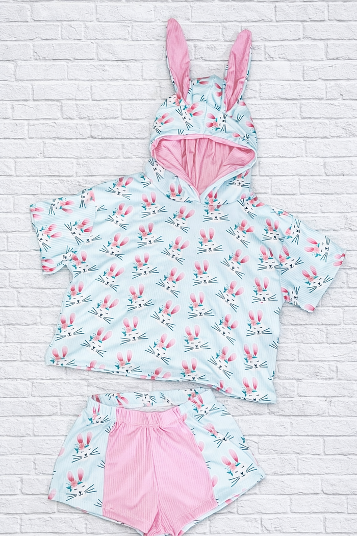 2T RTS bunny ear oversized tee & breezy shorts
