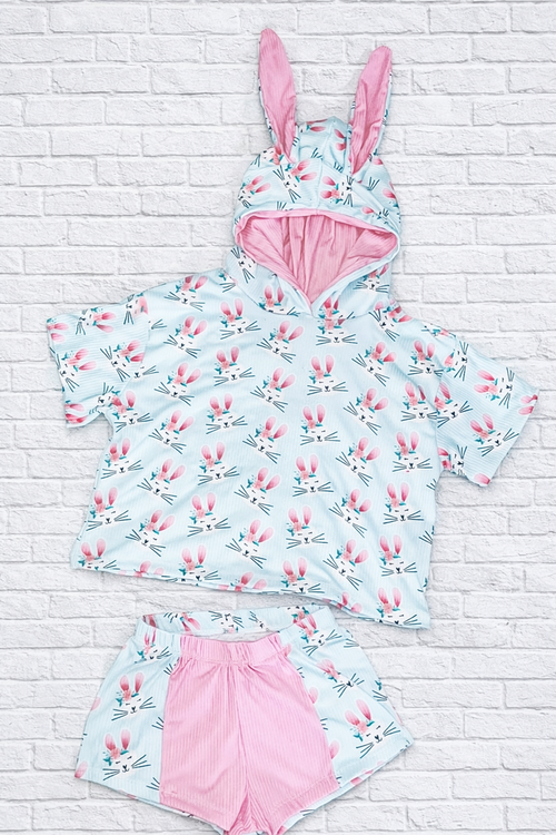 2T RTS bunny ear oversized tee & breezy shorts