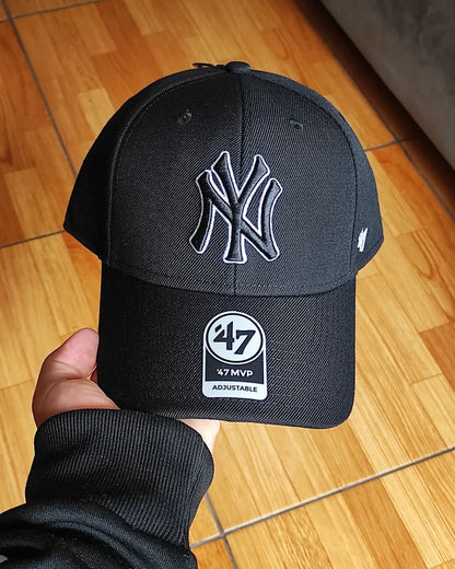 47brand New York yankees black mvp Snapback