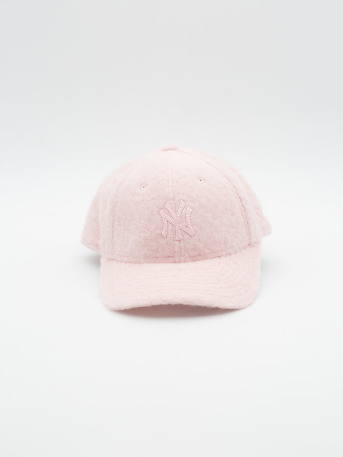 9FORTY Womens Winter Borg New York Yankees Pink