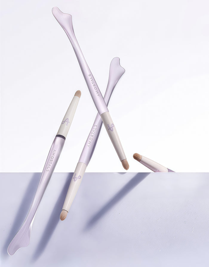 AMORTALS Fishtail Highlight Makeup Brush T5647