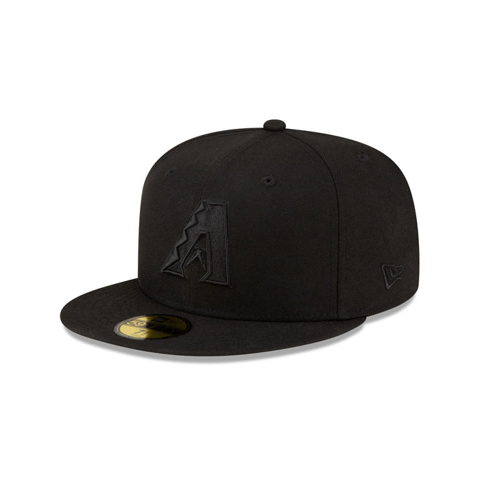 https://cdn.shopify.com/s/files/1/0601/2554/4675/files/60496203_59FIFTY_BASIC_ARIDIA_BLKBLK_3QL.jpg?v=1705601000