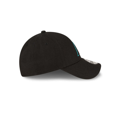 https://cdn.shopify.com/s/files/1/0601/2554/4675/files/60495370_60498446_9FORTY_THELEAGUEALT_ARIDIA_BLKBLK_RSIDE.jpg?v=1705601002