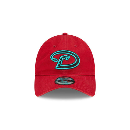 https://cdn.shopify.com/s/files/1/0601/2554/4675/files/60495381_9TWENTY_CORECLASSIC20ALT2_ARIDIA_OTCOTC_F.jpg?v=1705601002