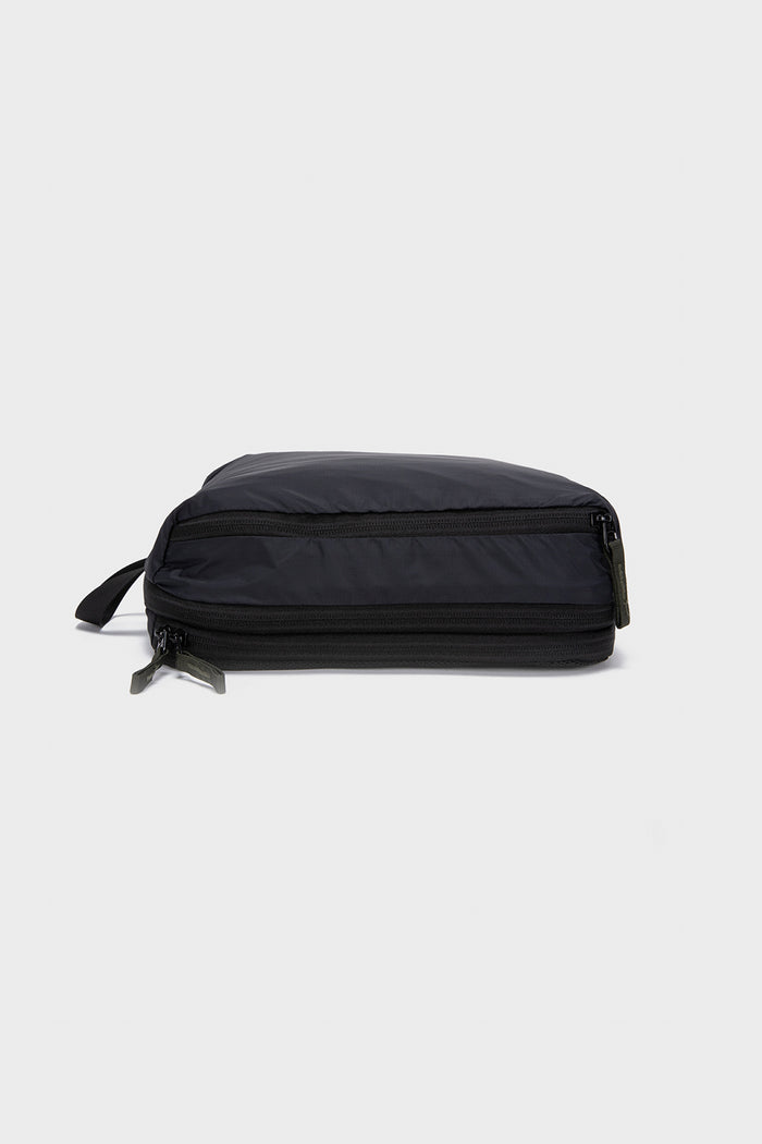 Bolsa Expandible Travel Ziro Reciclada Negra