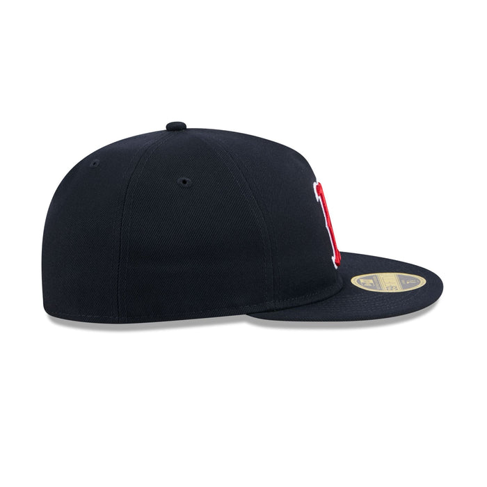 https://cdn.shopify.com/s/files/1/0601/2554/4675/files/60693395_RC59FIFTY_5950RCAFEASY25818_BOSRED_OTC_RSIDE.jpg?v=1756141607