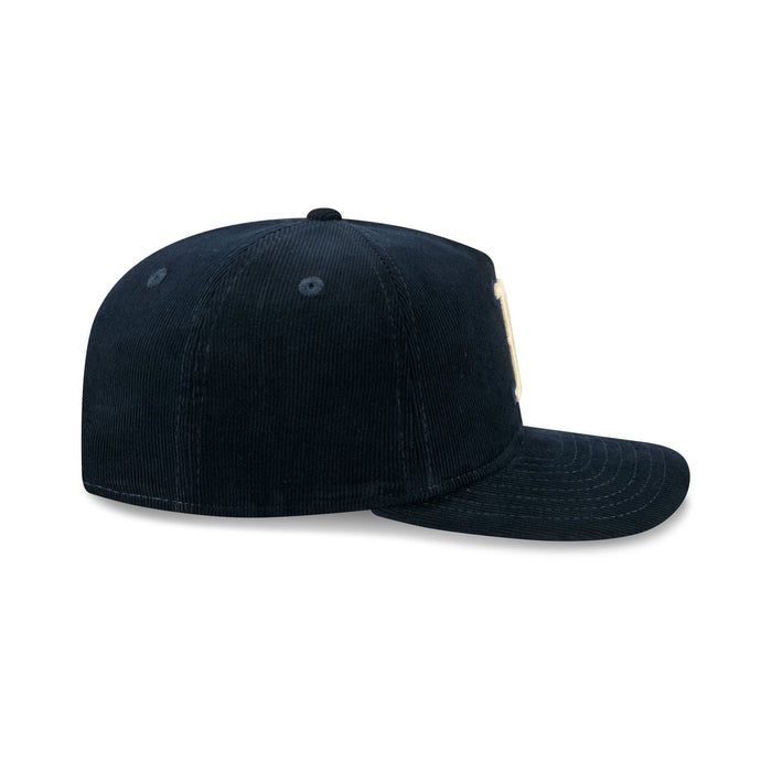 https://cdn.shopify.com/s/files/1/0601/2554/4675/files/60711846_19TWENTY_GOLFERNSTLGC25827_BOSRED_XNV_RSIDE.jpg?v=1757335675