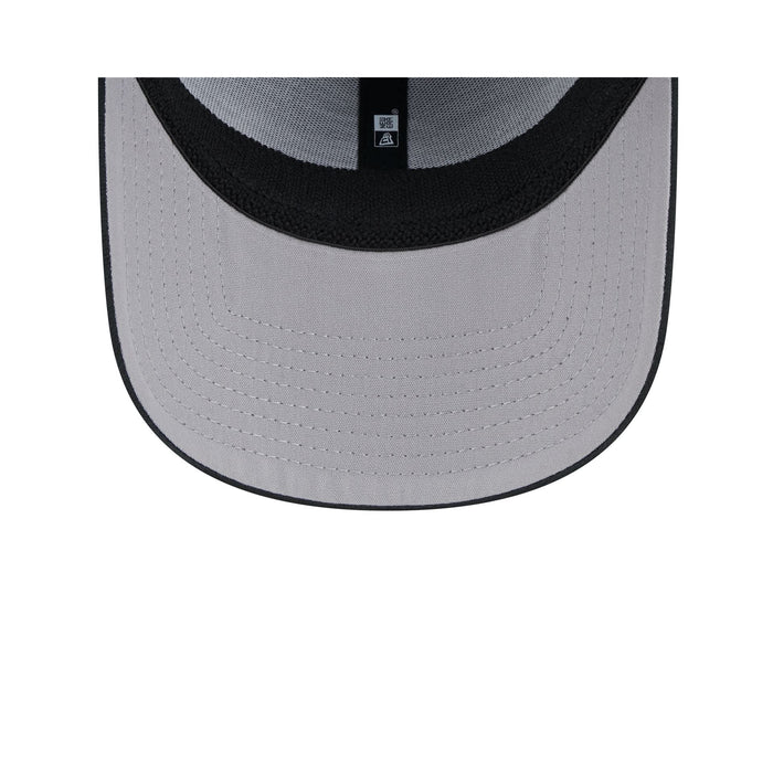 https://cdn.shopify.com/s/files/1/0601/2554/4675/files/60490781_9FORTYSS_MLB24CHOF940_CHIWHI_OTC_UV.jpg?v=1706806336