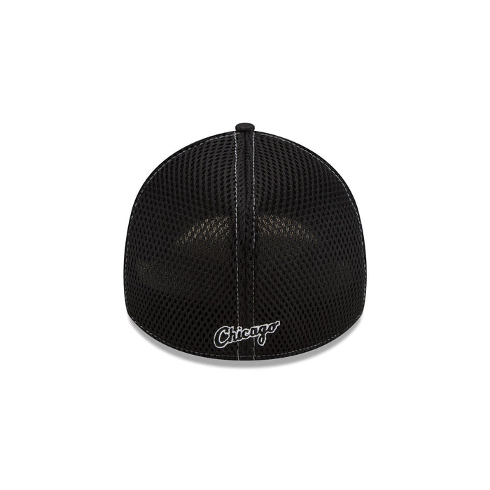 https://cdn.shopify.com/s/files/1/0601/2554/4675/files/60286955_39THIRTY_MLBSTOCK_CHIWHI_BLACK_R.jpg?v=1715264996