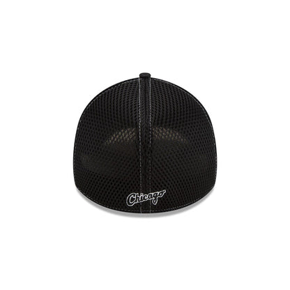 https://cdn.shopify.com/s/files/1/0601/2554/4675/files/60286955_39THIRTY_MLBSTOCK_CHIWHI_BLACK_R.jpg?v=1715264996