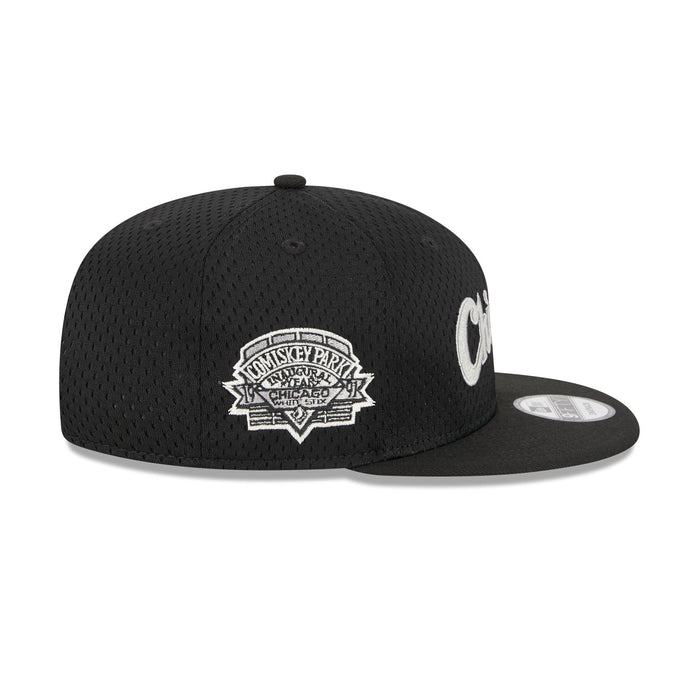 https://cdn.shopify.com/s/files/1/0601/2554/4675/files/60426606_9FIFTY_POST-UPPIN_CHIWHI_BLK_RSIDE.jpg?v=1693420921