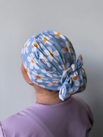 CloudCaps Scrub Cap | Blue Daisies