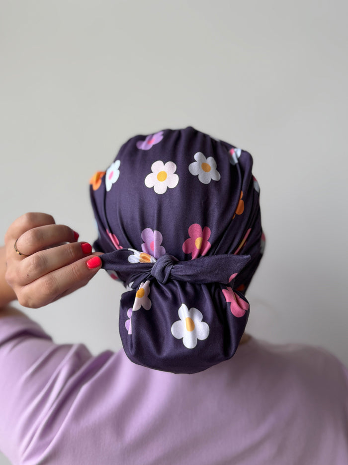 CloudCaps Scrub Cap | Dark Daisies