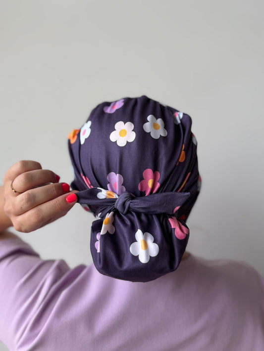 CloudCaps Scrub Cap | Dark Daisies