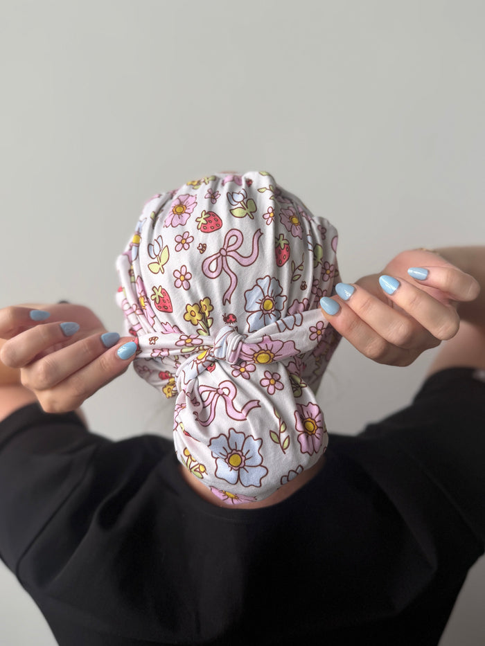 CloudCaps Scrub Cap | Ladybugs & Blooms