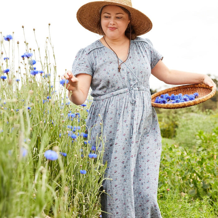 Laurel Skin-Cornflower Mask-Skincare-LaurelFarm_1-The Detox Market |