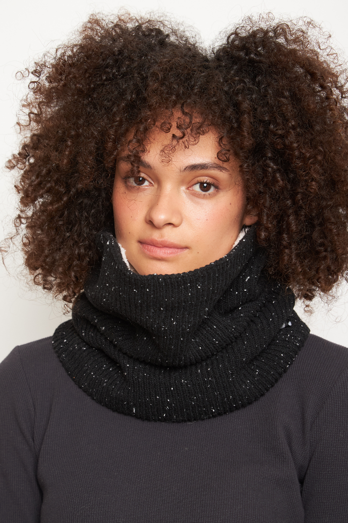 Cuello Lua Reciclado Negro