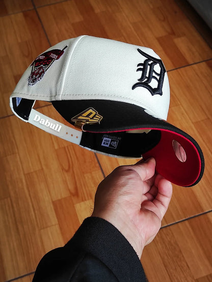 Detroit Tigers Chrome Black 2 Tone 2000 Stadium SP 9Forty A-Frame Snapback