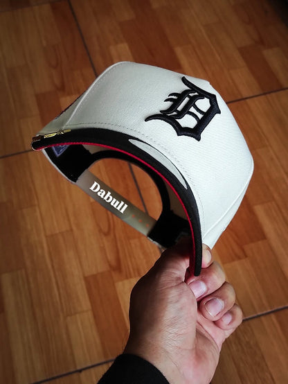 Detroit Tigers Chrome Black 2 Tone 2000 Stadium SP 9Forty A-Frame Snapback
