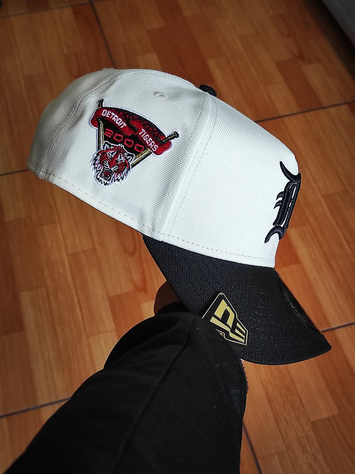 Detroit Tigers Chrome Black 2 Tone 2000 Stadium SP 9Forty A-Frame Snapback
