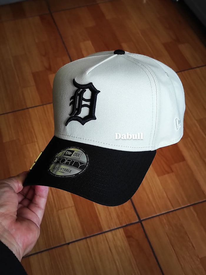 Detroit Tigers Chrome Black 2 Tone 2000 Stadium SP 9Forty A-Frame Snapback
