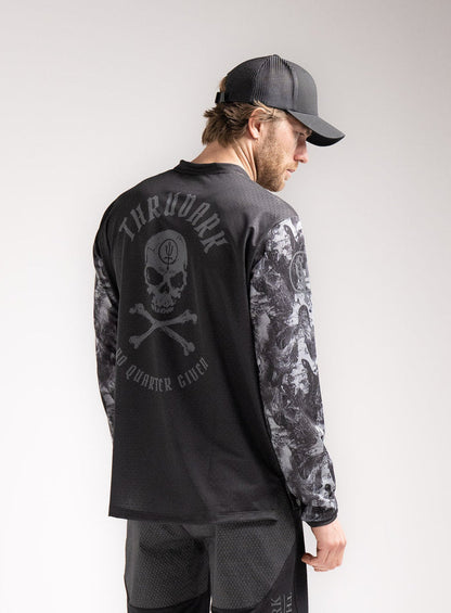 Rudie Is 6ft 2" And Wears Size: M | Hem Studio Image Of Model Wearing Force Cadence Mtb Jersey In  (SS Model)