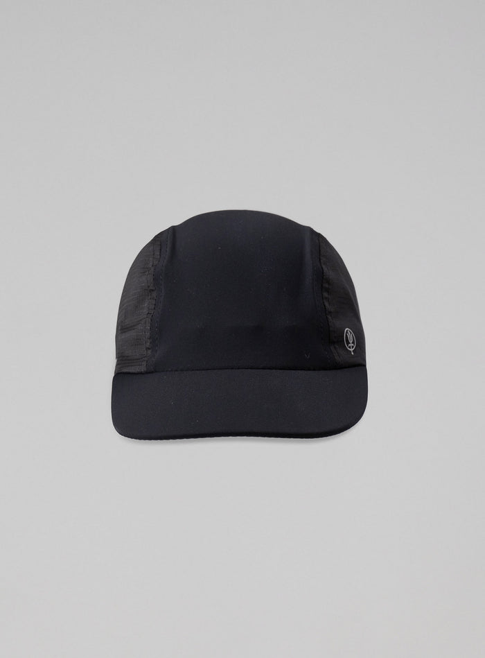 Hem Cut Out Image of Force Lightweight Running Cap In Obsidian Black (GM)