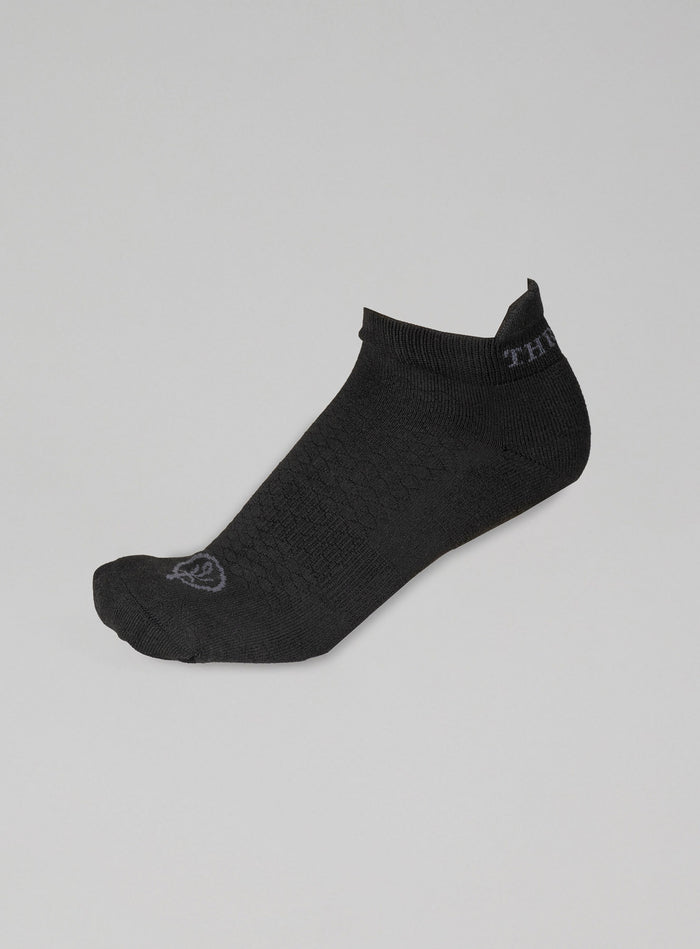 Hem Cut Out Image of Force Running Socks In Obsidian Black (GM)