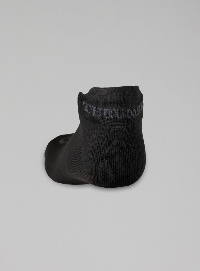 Hem Cut Out Image of Force Running Socks In Obsidian Black (GM)
