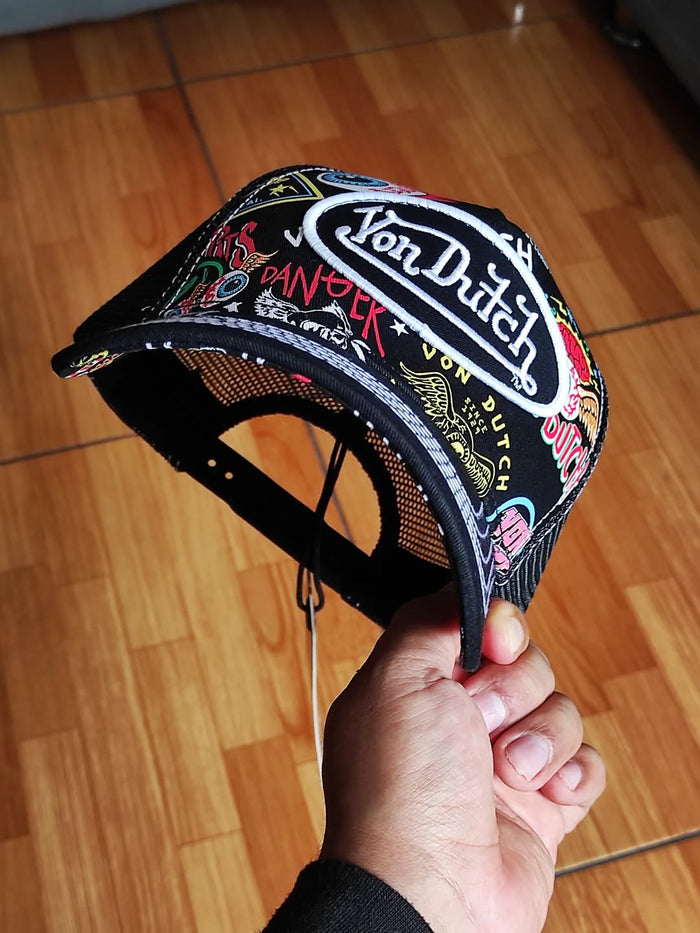 Gorra Con Dutch Jax Black Trucker Hat