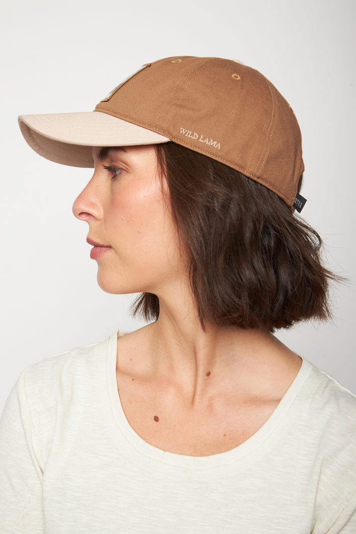 Jockey Árbol Alerce Milenario Con Causa Camel CHIP NFC