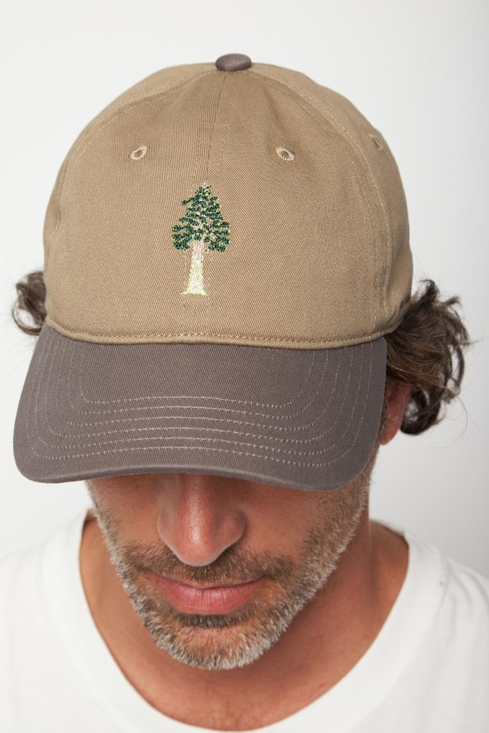 Jockey Árbol Alerce Milenario Con Causa Verde Militar CHIP NFC