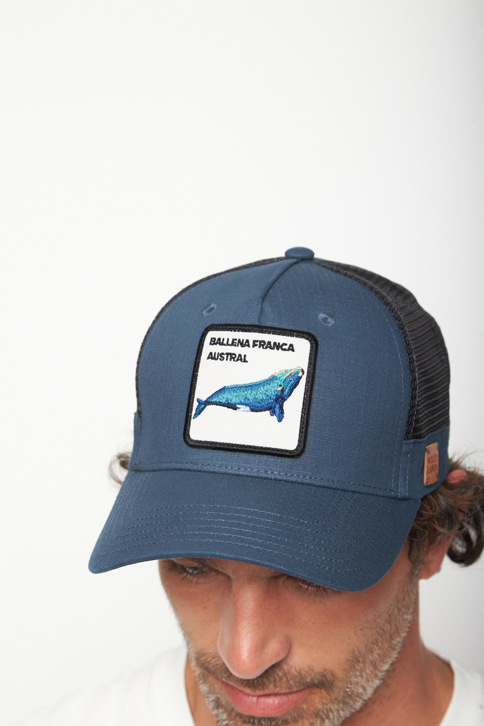 Jockey Ballena Con Causa Azul Marino Ripstop