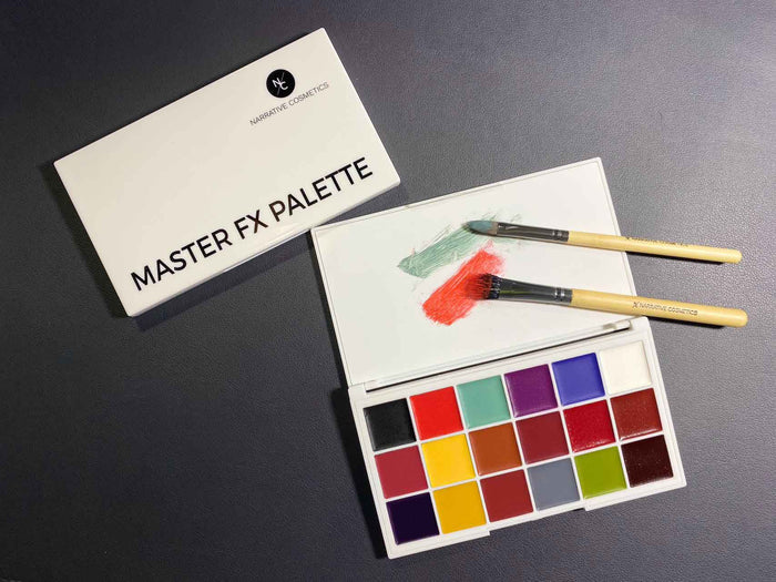 Master FX 18 Cream Palette with applicator brushes