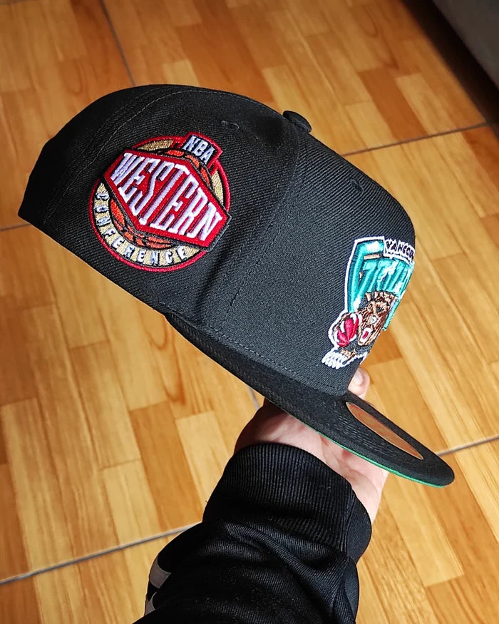 Mitchell and Ness Vancouver Grizzlies NBA wester BLACK snapback