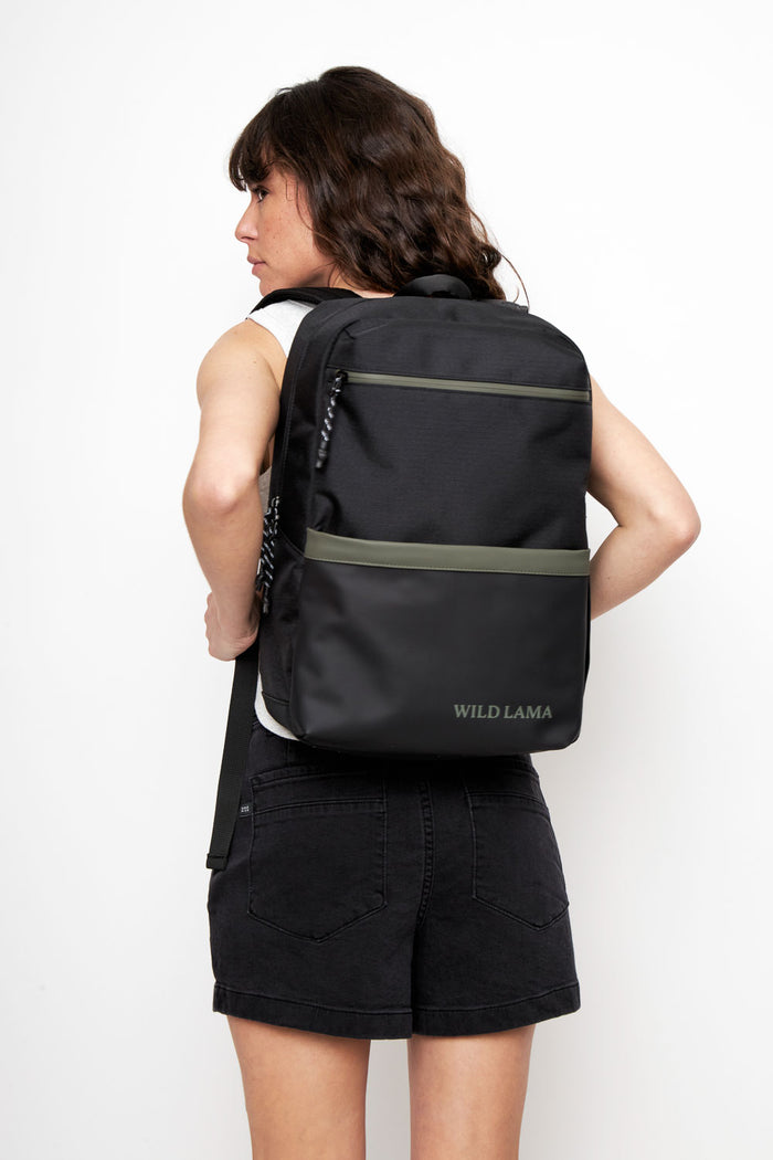 Mochila Nera Reciclada Negra con Verde
