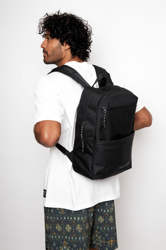 Mochila Nera Reciclada Negra