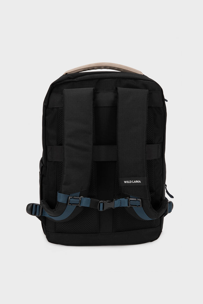 Mochila Travel Nala M Reciclada Burdeo 32L.