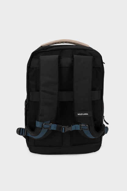 Mochila Travel Nala M Reciclada Burdeo 32L.