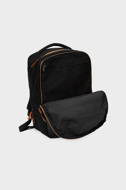 Mochila Travel Nala M Reciclada Negra 32L.