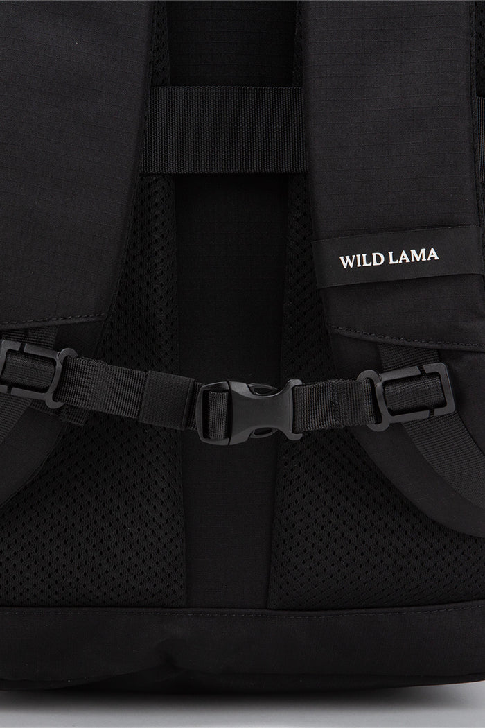 Mochila Travel Nala M Reciclada Negra 32L.