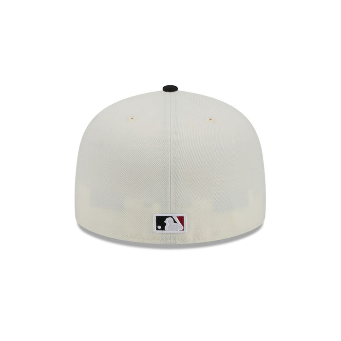 https://cdn.shopify.com/s/files/1/0601/2554/4675/files/60439151_59FIFTY_5950EGCHWOTCOTC_ARIDIA_CHW_R.jpg?v=1713795117