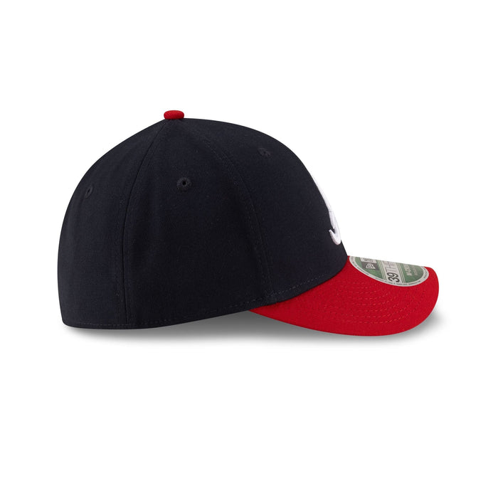 https://cdn.shopify.com/s/files/1/0601/2554/4675/files/60772295_60772367_39THIRTYMC_MLBPLYRREP3930MCATLBRAHMOTC_ATLBRA_OTC_RSIDE.jpg?v=1768423657