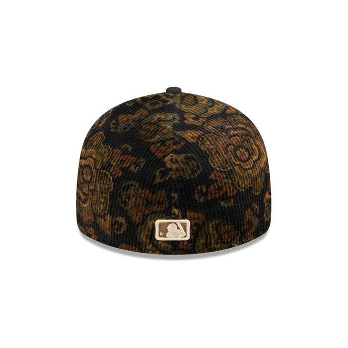 https://cdn.shopify.com/s/files/1/0601/2554/4675/files/60763879_LP59FIFTY_FLORALCORD5950LP2_BOSRED_BLK_R.jpg?v=1756990442