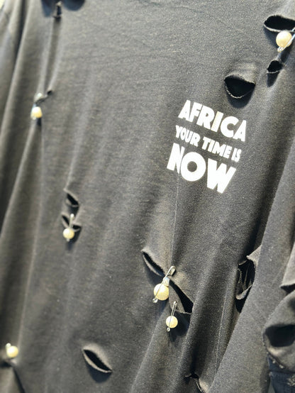 Noza Tee