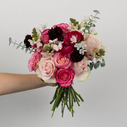 On Cloud Wine Flower Bouquet Close Up - Image